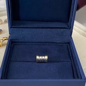 18 K Gold Barrel Pendant